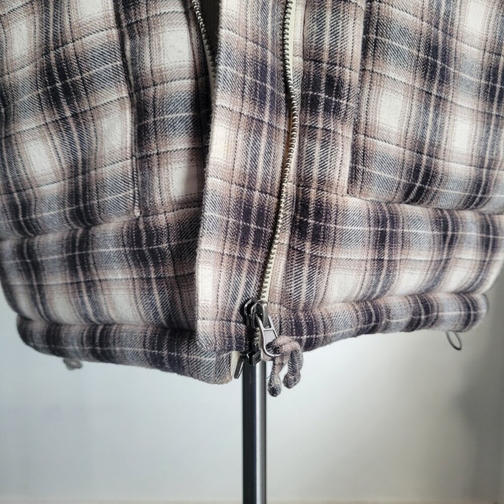 Urban Outfitters BDG Women’s Plaid Puffer Jacket (Size: Medium) - Picture 5 of 15